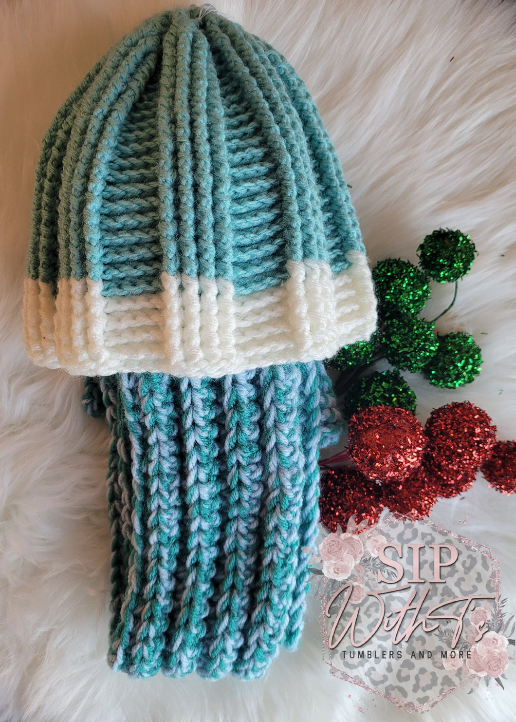 Teal hat and scarf set